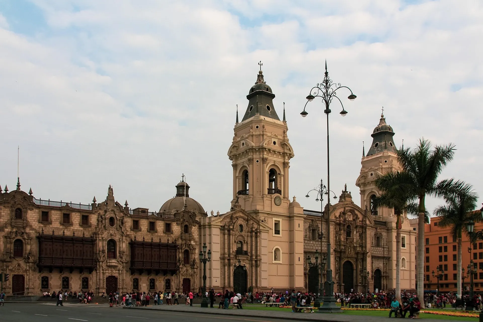 ANIVERSARIO EN PERÚ
